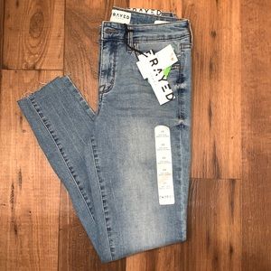 Women’s skinny ankle mid rise jeans size 26